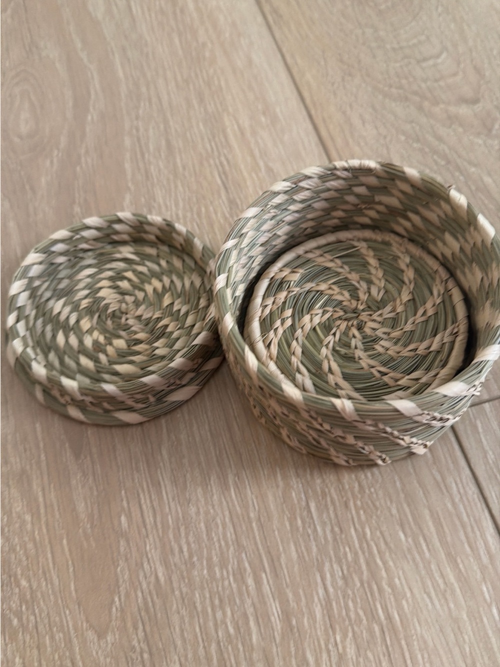 Handwoven Green and Cream Woven coaster set of 6